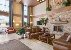 Days Inn by Wyndham Levis 2