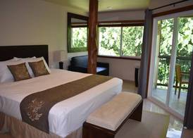 Hilo Beach House Inn 3