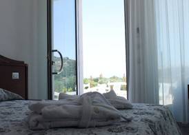 Max Luxury Suite 4