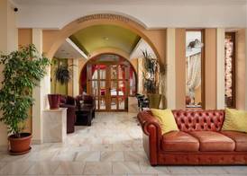 Grand Hotel Brasov 3