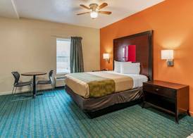 Econo Lodge Inn & Suites Granite City - St Louis 4