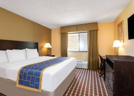Days Inn by Wyndham Hillsborough 5