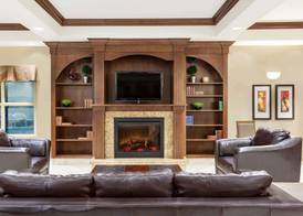 Ramada by Wyndham Weyburn 2