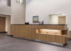 Super 8 by Wyndham Peterborough 4