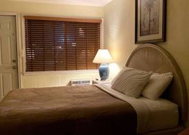 Sunland Inn Motel 3