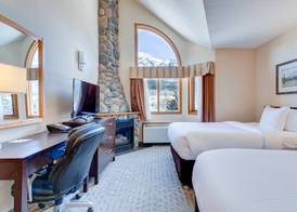 Chateau Canmore 5