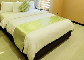 Vivien's Hotel 5
