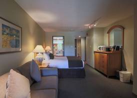 Pacific Shores Resort & Spa 4