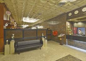 Grand Astoria Hotel 3