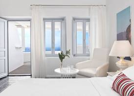Lilium Hotel Santorini 3