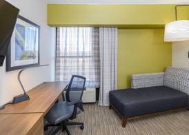 Holiday Inn Express SOUTHINGTON by IHG 2