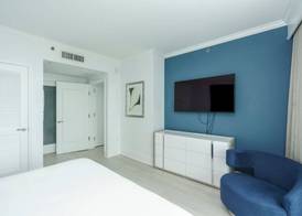 Residences in Sorrento & Tresor Miami Beach 5