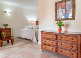 West Bay Colonial 3