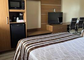 Knights Inn Lindsay 5