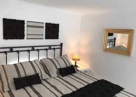 Milos Inn 2