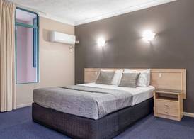 Albion Manor Motel 5
