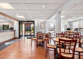 Days Inn by Wyndham Hillsdale 3