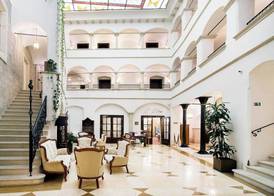 Arcadia Boutique Hotel 3