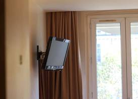 Hotel Cosmotel Marais République Paris 4