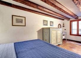 Canal View Suite in Rialto by Wonderful Italy 5