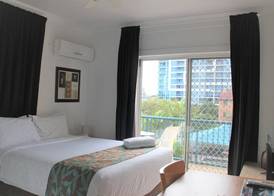 Broadwater Keys Holiday Apartments 4