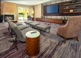 Comfort Inn & Suites Bethlehem Lehigh Valley Airport 2