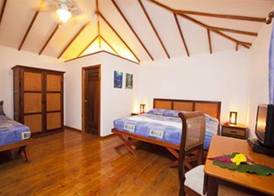 Las Rocas Resort and Dive Center 5