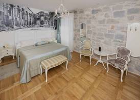 Gothic Palace Heritage 5