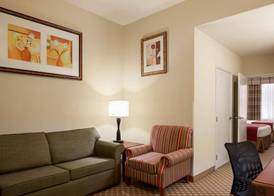Country Inn & Suites by Radisson, Crestview, FL 5