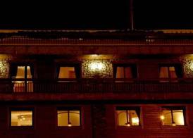 Petit Hotel 2