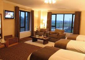 Amber Springs Hotel 4