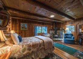 The Davies Family Inn 4