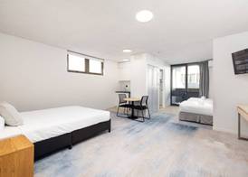 Asraport Motel 5