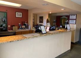 Super 8 by Wyndham Newburgh/West Point Near Stewart Airport 3