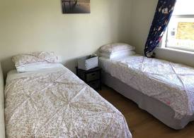 Lakeview Small Studio 5