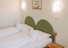 Huber's Hotel 5