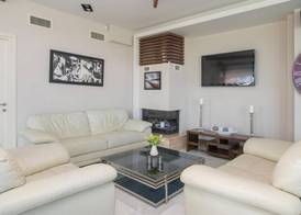 Cosmopolitan Hotel by GHH 5