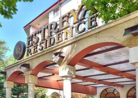 Estreya Residence Hotel 3