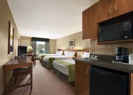 Super 8 by Wyndham Fort St. John BC 5