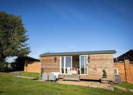 Coltsfoot Country Retreat 3