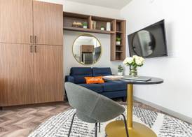 Yugo Guest Suites 5