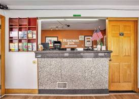 Rodeway Inn Grand Haven 2