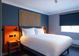 Village Hotel Warrington 4