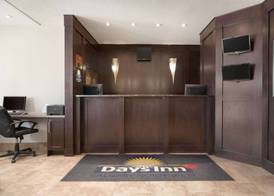 Days Inn by Wyndham Calgary Northwest 2