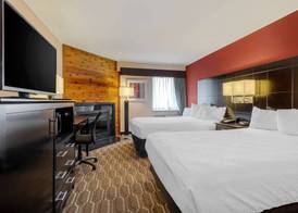 BEST WESTERN PLUS Poconos 5