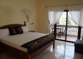 Lemon Creek Hotel Resort 4