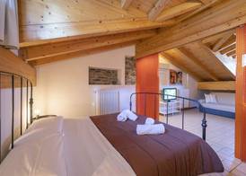 Le Stanze del Lago Apartments 4
