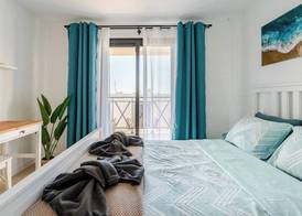 2BR Las Americas, Pool, Terrace, AC, 1Gb Wifi 4