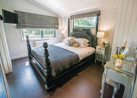 Broadoaks Boutique Country House 5