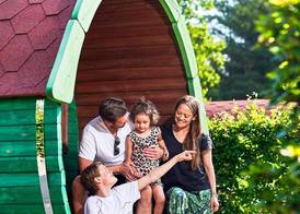 LEGOLAND Wilderness Barrels & Cabins 5